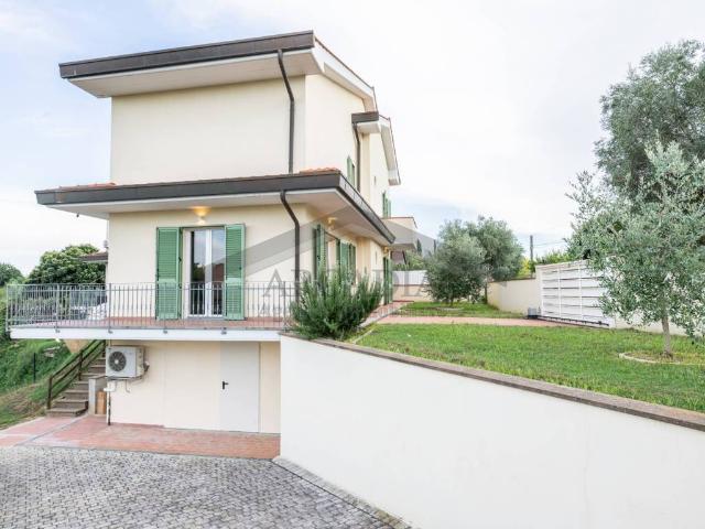 Villa in vendita a Casciana Terme Lari PI