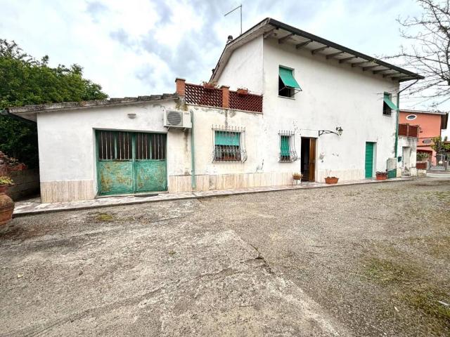 Villa in vendita a Casciana Terme Lari PI