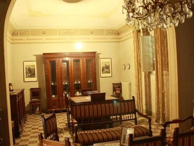 Villa in vendita a Cascina