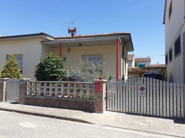 Villa in vendita a Cascina PI