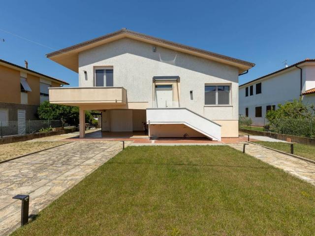 Villa in vendita a Cascina PI