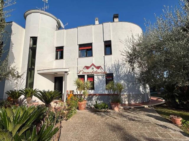 Villa in vendita a Casamassima BA