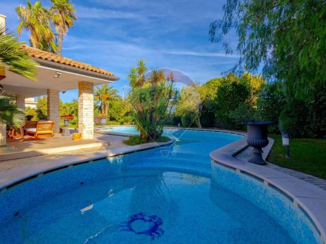 Villa in vendita a Casamassima BA