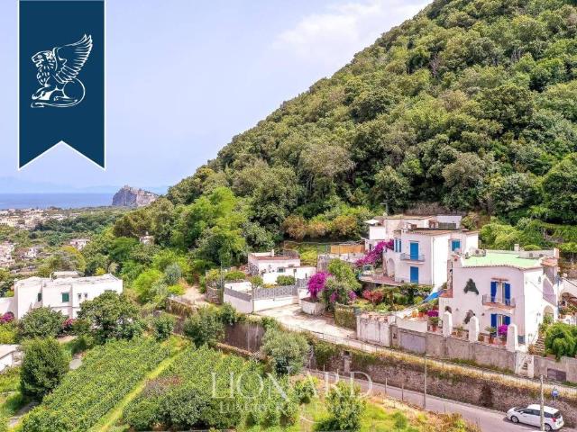 Villa in vendita a Casamicciola Terme NA