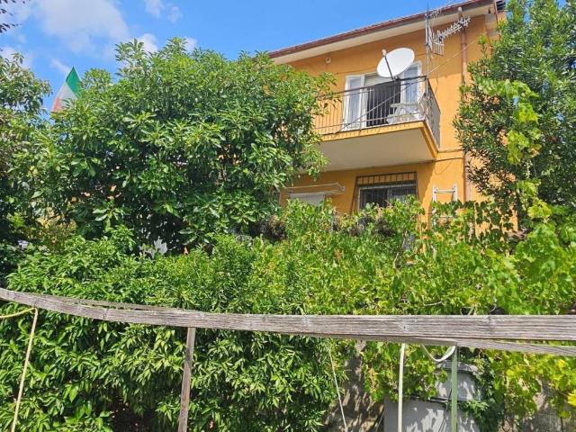 Villa in vendita a Casanova Lerrone SV