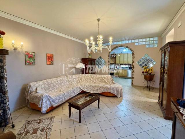 Villa in vendita a Casagiove CE