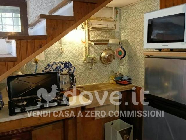 Villa in vendita a Casalzuigno VA