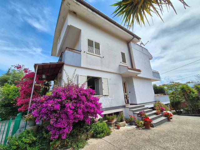 Villa in vendita a Casal Velino SA