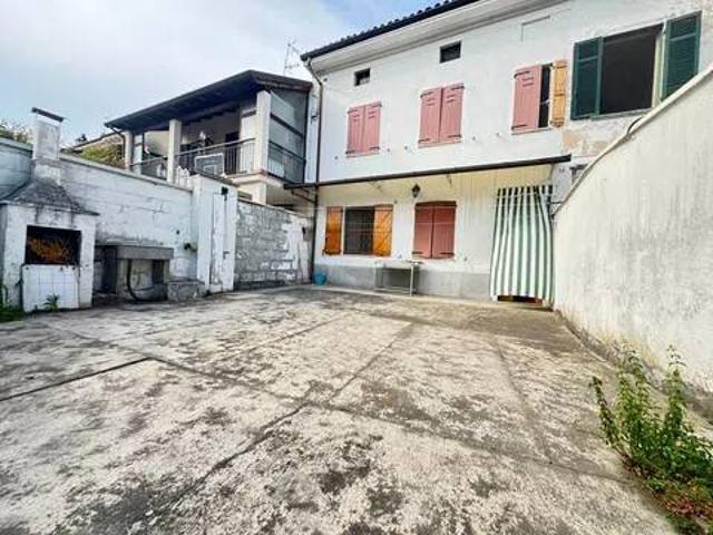 Villa in vendita a Casale Monferrato AL