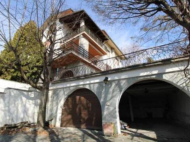 Villa in vendita a Casale Monferrato AL