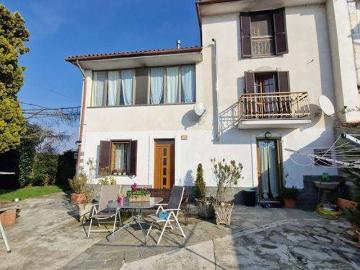 Villa in vendita a Casale Monferrato AL