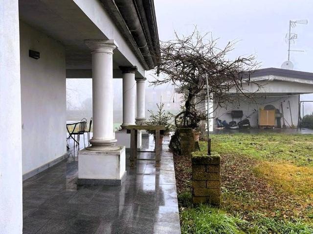 Villa in vendita a Casale Monferrato AL
