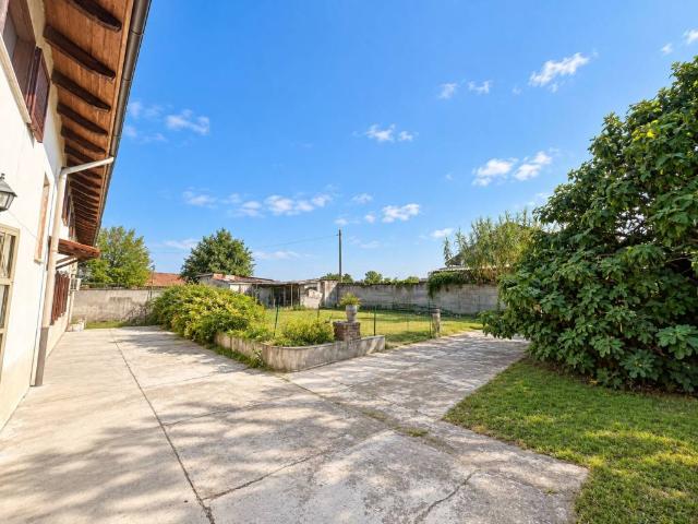 Villa in vendita a Casale Monferrato AL