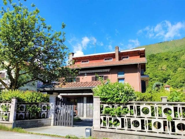 Villa in vendita a Casale Corte Cerro VB