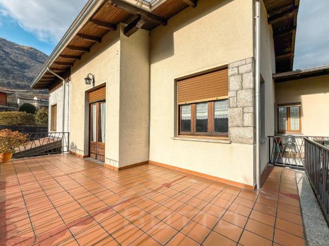 Villa in vendita a Casale Corte Cerro VB