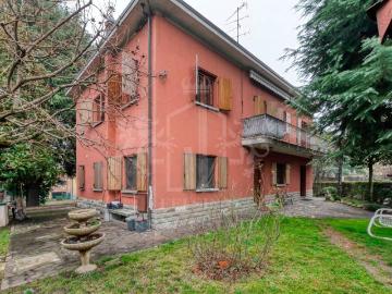 Villa in vendita a Casalecchio di Reno BO