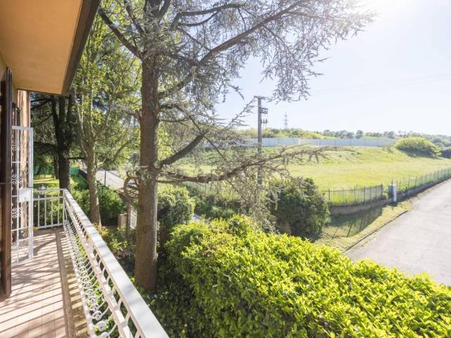 Villa in vendita a Casalecchio di Reno BO