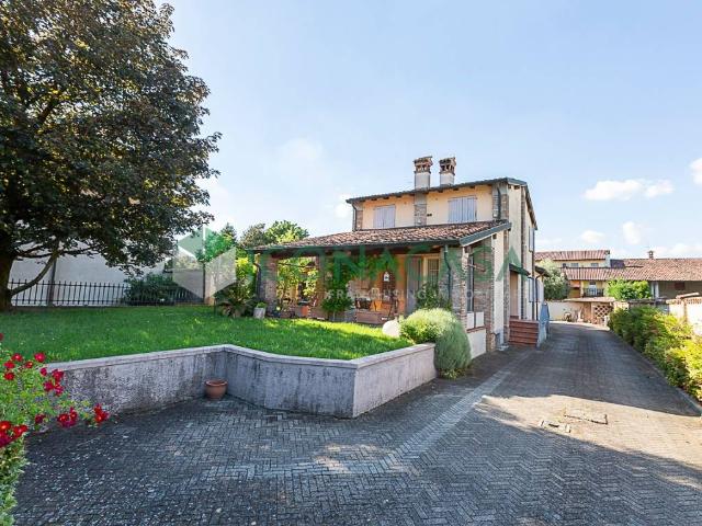 Villa in vendita a Casaletto Vaprio CR