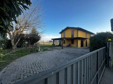 Villa in vendita a Casalgrande RE