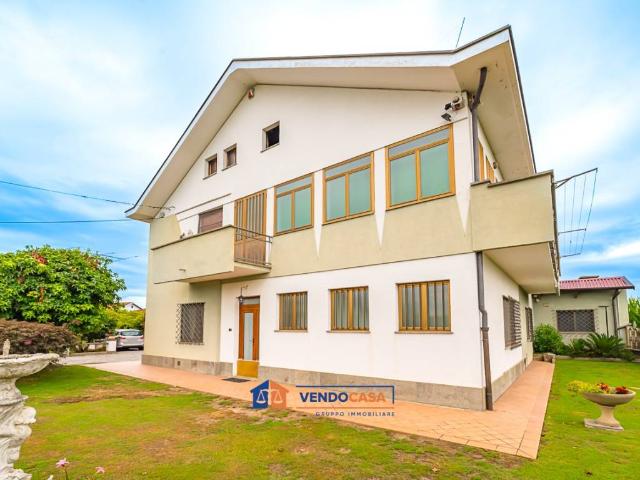 Villa in vendita a Casalgrasso CN