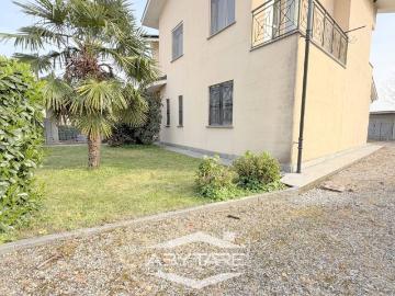 Villa in vendita a Casalgrasso CN
