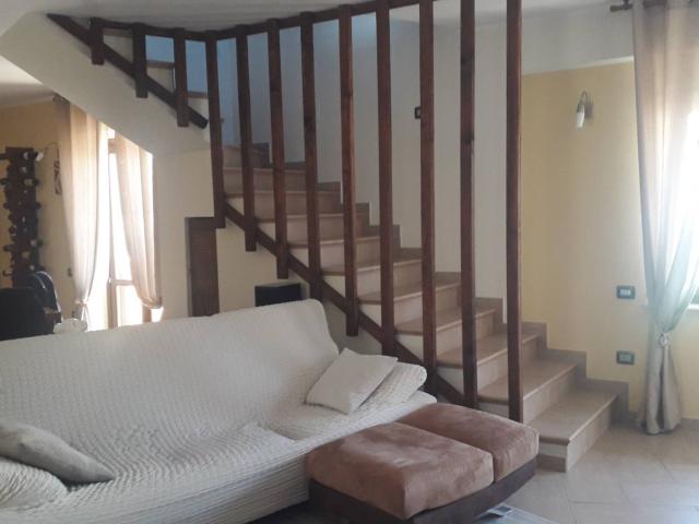 Villa in vendita a Casalincontrada