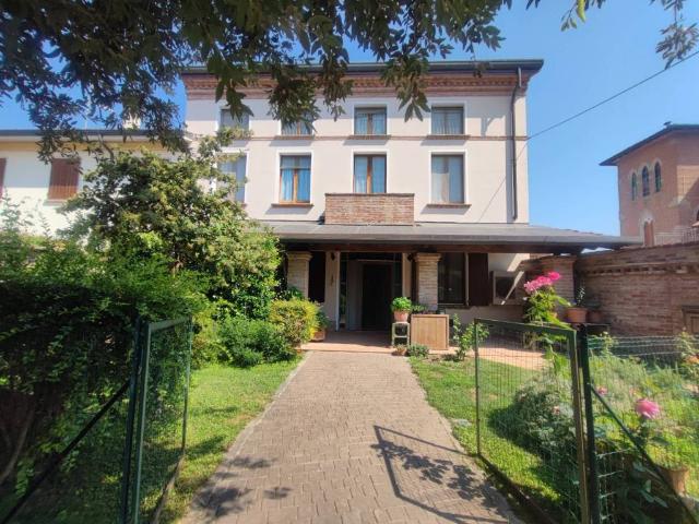 Villa in vendita a Casalmaggiore CR