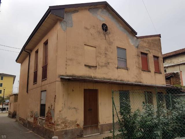 Villa in vendita a Casalpusterlengo LO
