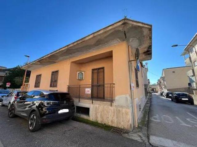 Villa in vendita a Casapulla CE