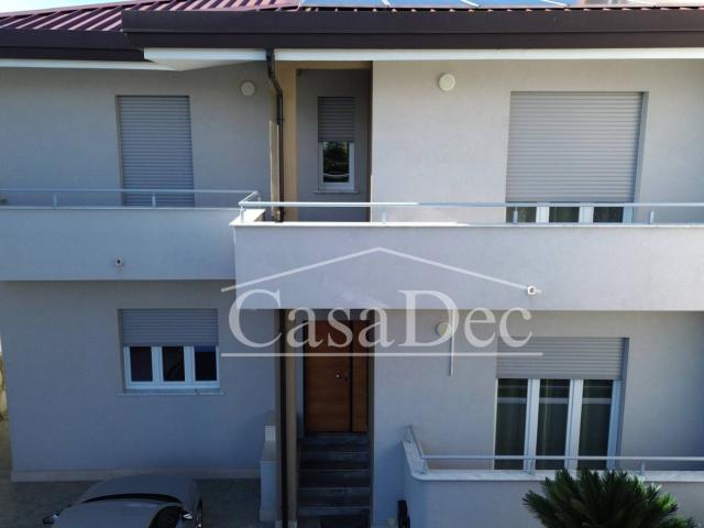 Villa in vendita a Casapesenna