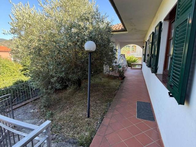 Villa in vendita a Casarza Ligure GE