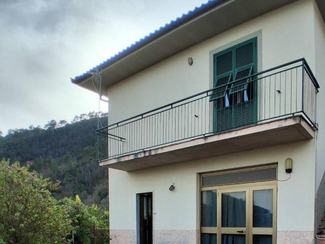 Villa in vendita a Casarza Ligure GE