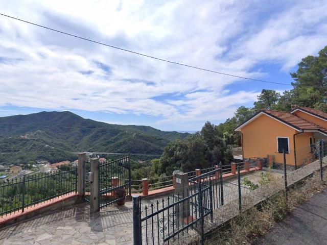 Villa in vendita a Casarza Ligure GE