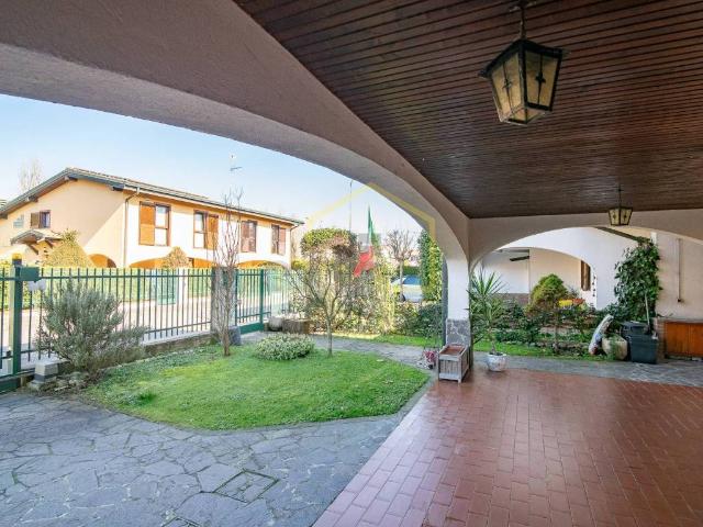 Villa in vendita a Casarile MI