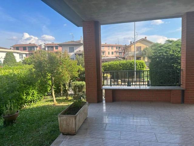 Villa in vendita a Casarile MI