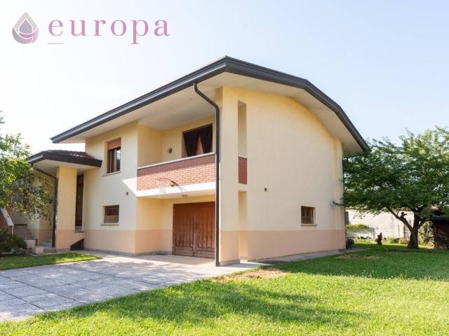 Villa in vendita a Casarsa della Delizia PN