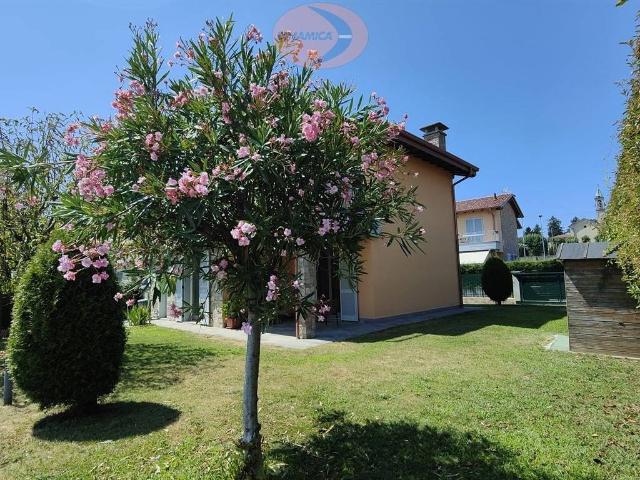 Villa in vendita a Casatenovo LC