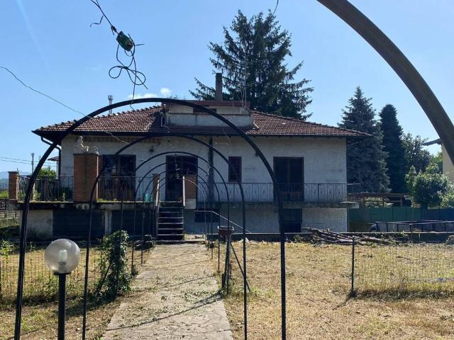 Villa in vendita a Casatenovo LC