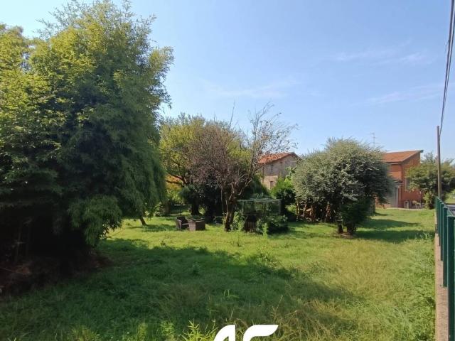 Villa in vendita a Casatenovo LC