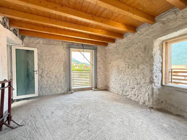 Villa in vendita a Casazza BG