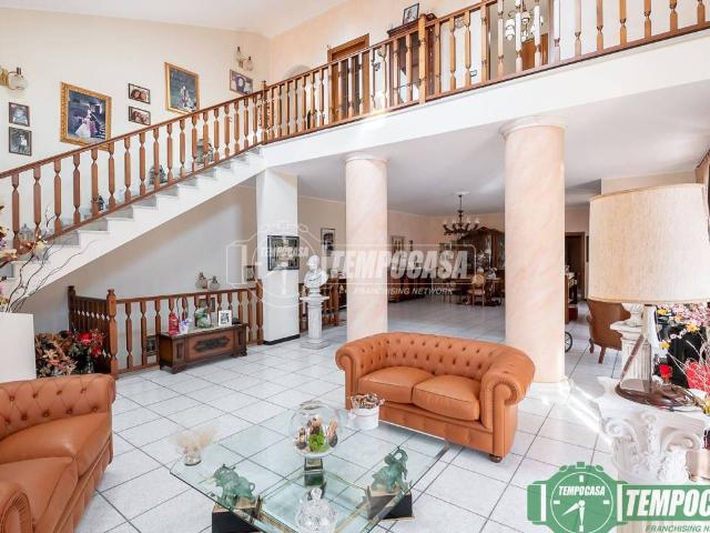 Villa in vendita a Caselle Lurani LO