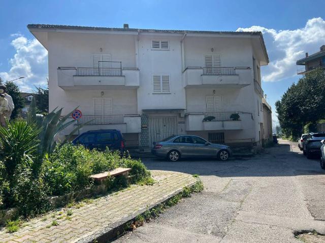 Villa in vendita a Caserta CE