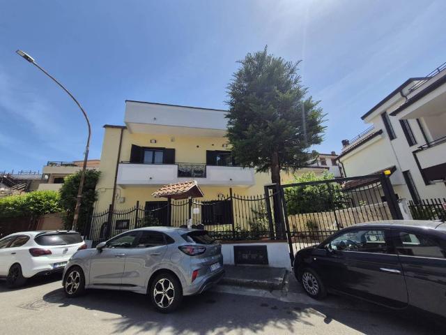 Villa in vendita a Caserta CE