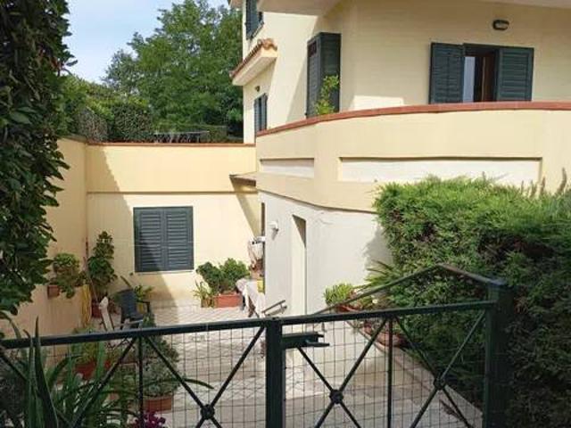 Villa in vendita a Caserta CE