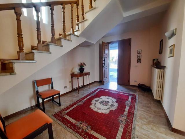 Villa in vendita a Casina RE
