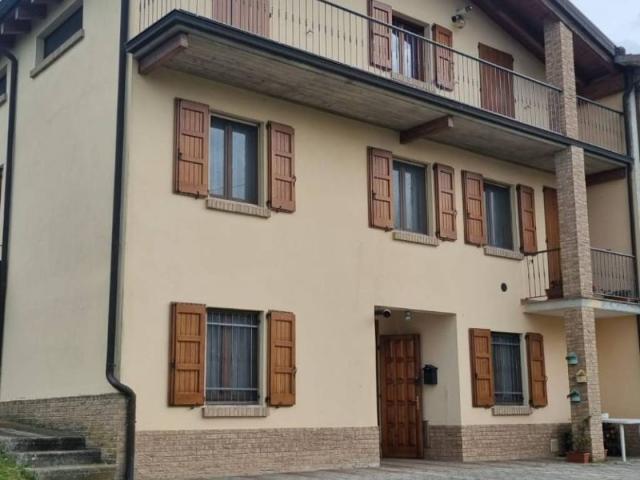 Villa in vendita a Casina RE