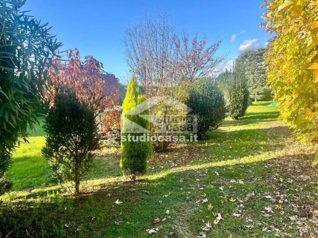 Villa in vendita a Casirate d'Adda BG