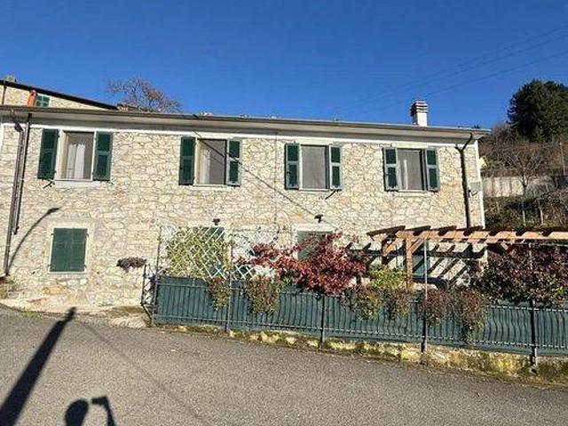 Villa in vendita a Casola in Lunigiana MS