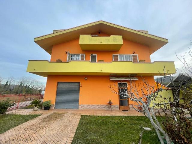 Villa in vendita a Casoli CH