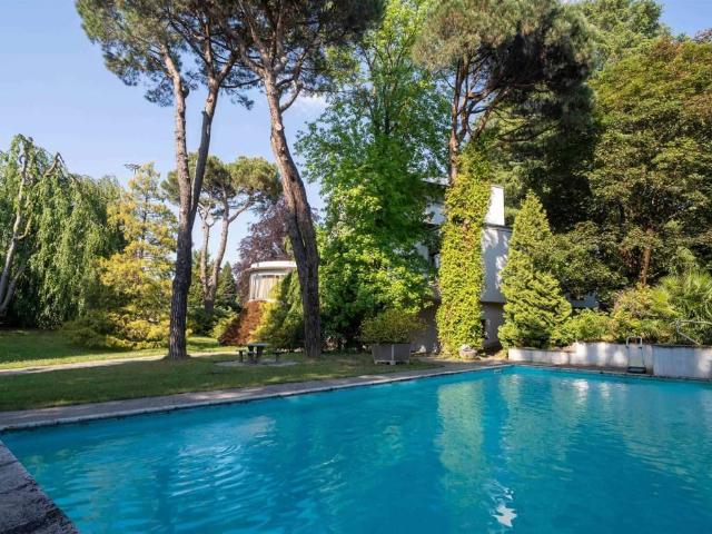 Villa in vendita a Casorate Sempione VA